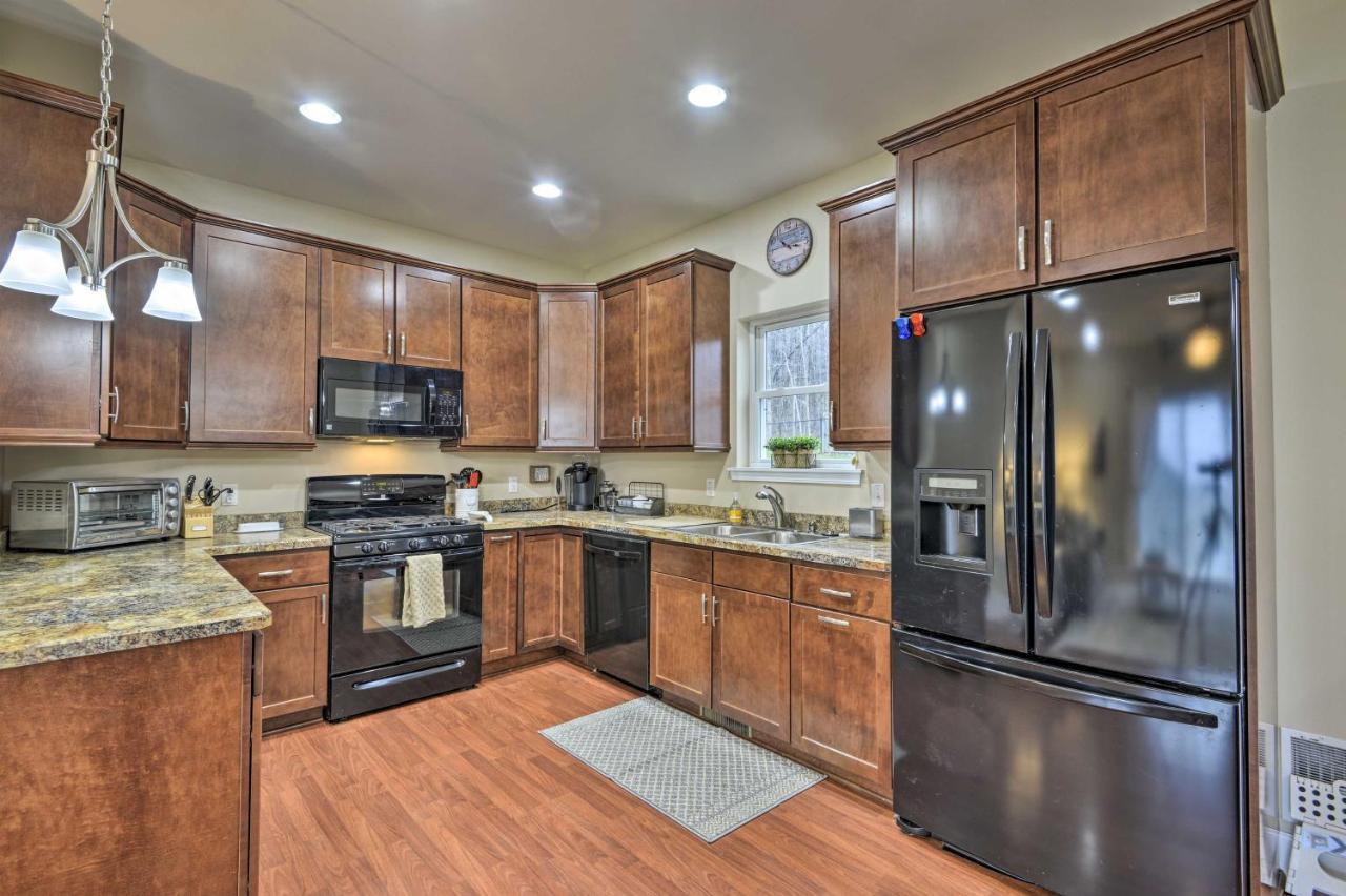 Lovely Rushville Home With Canandaigua Lake Acess! Extérieur photo